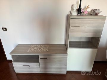 Mobile TV moderno effetto rovere con vetrina