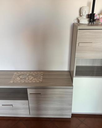 Mobile TV moderno effetto rovere con vetrina