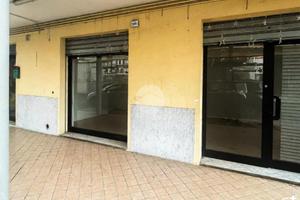 NEGOZIO A BORGOSATOLLO