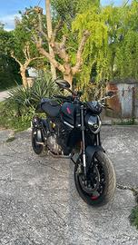 Ducati Monster 937