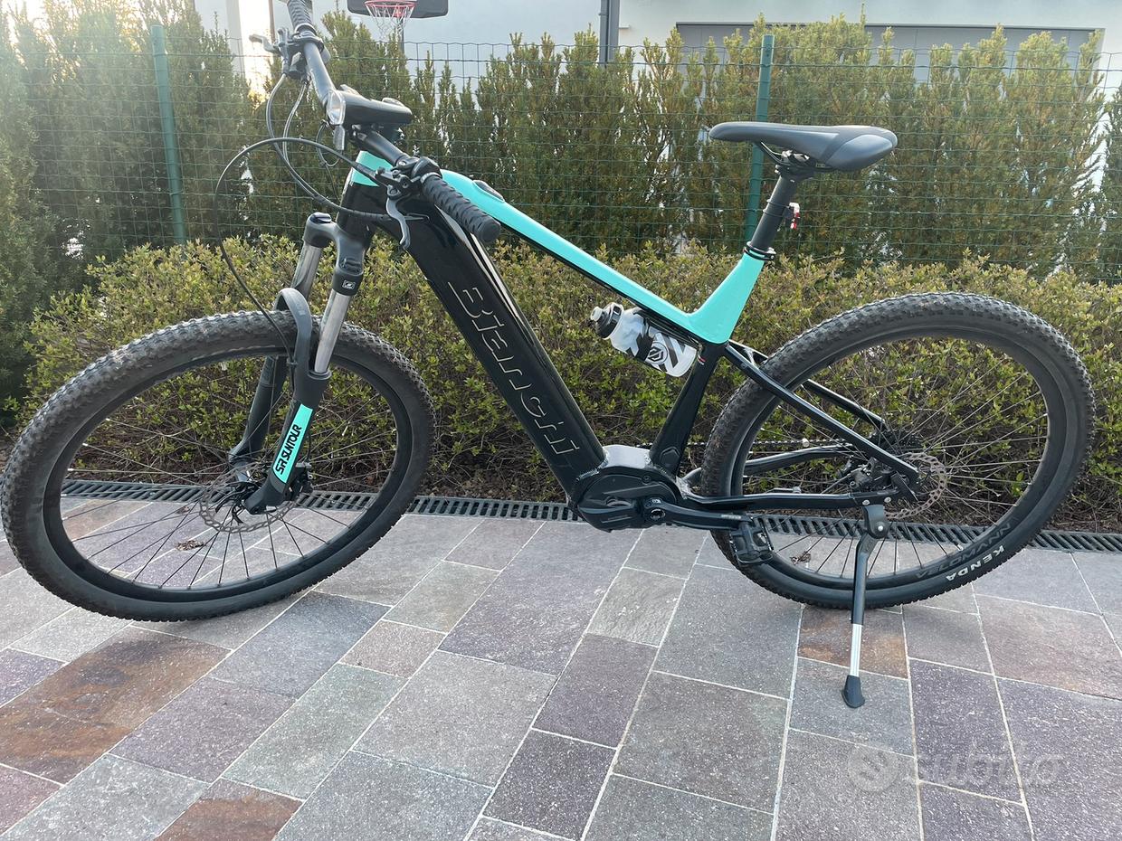 Bianchi, passione celeste per la Roubaix - Tech Cycling