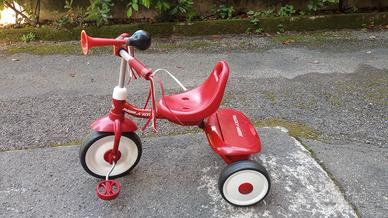 triciclo Radio Flyer