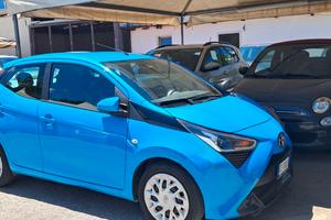 Toyota Aygo 1.0 VVT-i 69 CV 5 porte business del 2