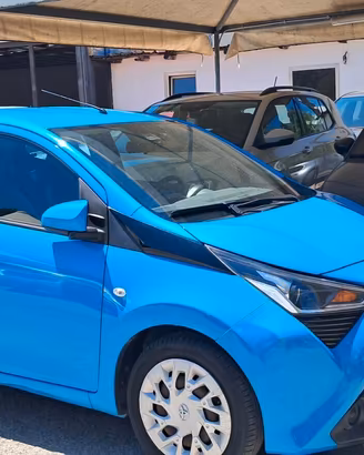 Toyota Aygo 1.0 VVT-i 69 CV 5 porte business del 2