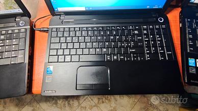 Tre portatili Toshiba satellite pro 