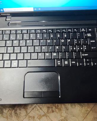 Tre portatili Toshiba satellite pro 