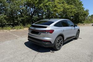 Audi Q4 e-tron quattro sportback 55 s line