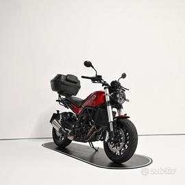 Benelli Leoncino 500 Travel