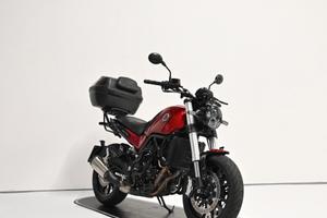 Benelli Leoncino 500 Travel