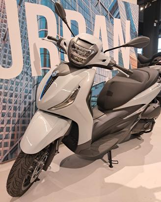 Piaggio Beverly 310 S e Bauletto originale incluso