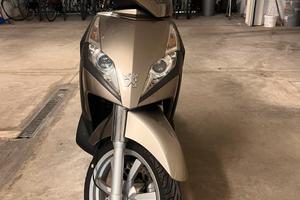 Scooter Peugeot Geopolis