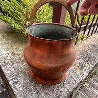 Paiolo in rame con manico di ottone.