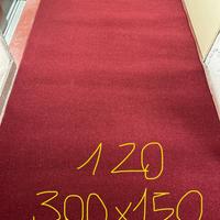 Tappeto colore rosso