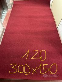 Tappeto colore rosso