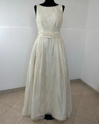 Stock abiti da sposa