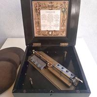 176295 Antico e meraviglioso Symphonion XIX secolo