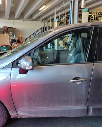 Porta anteriore sx nuda RENAULT SCENIC del 2013