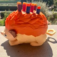 Gioco da tavolo riccio divertente per bambini