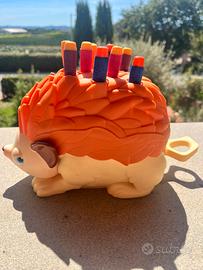 Gioco da tavolo riccio divertente per bambini