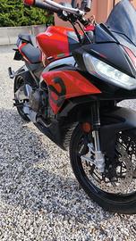 Aprilia tuono 