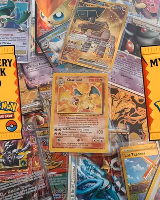 Premium Mystery Pack Pokemon - 10 Carte Super Rare