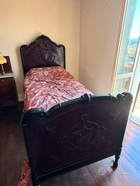 Letto singolo antico