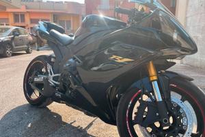 R1 yamaha