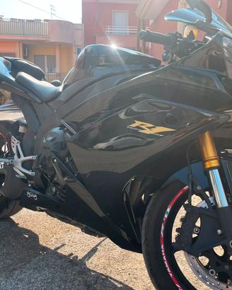 R1 yamaha