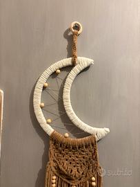 Luna in ciniglia fatto a mano