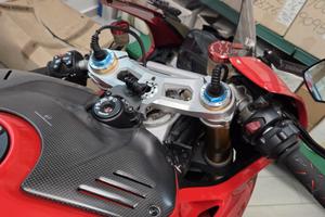 Ducati Panigale V4 v 4 s
