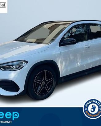 Mercedes-Benz GLA 200 D PREMIUM AUTO
