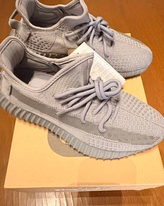 YEEZY 350