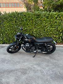 Moto Guzzi V7 Stone III 2020