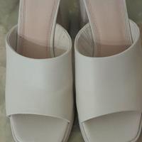 Scarpe sabot color sabbia