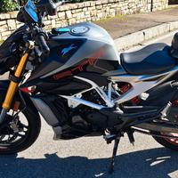 TVS RTR 310 PLUS con soli 870 KM!!