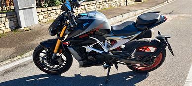 TVS RTR 310 PLUS con soli 870 KM!!