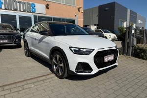 Audi A1 30 1.0 tfsi Identity Contrast 116cv s tron