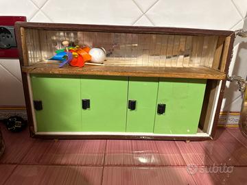 Dispensa da gioco bimba anni 60