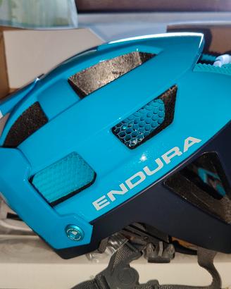Casco Endura Single track misura S M (51- 56)