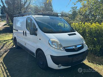 Opel Vivaro Camper 2013 - Omologato M1 Autocaravan