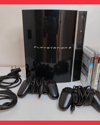 PlayStation 3 con 2 Joystick e 5 Giochi