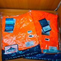 Giacca e pantaloni impermeabili catarifrangenti 