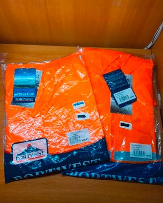 Giacca e pantaloni impermeabili catarifrangenti 