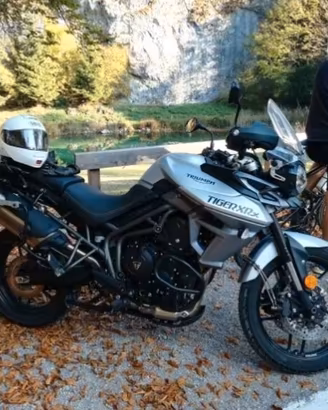 Moto TRIUMPH TIGER 800 XRX