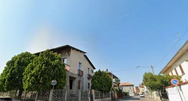 Bilocale con terrazzo e posto auto