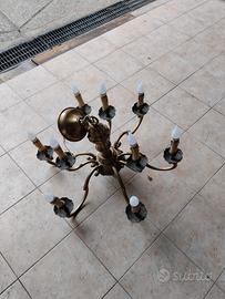 lampadario vintage in ottone