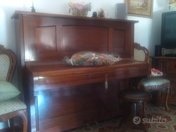 Pianoforte verticale tedesco con sgabello 