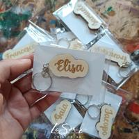 Portachiavi in legno inciso