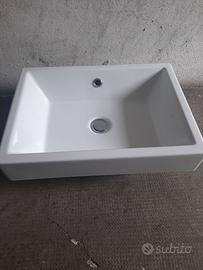 lavandino rettangolare bagno