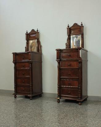 Comodini stile antico
